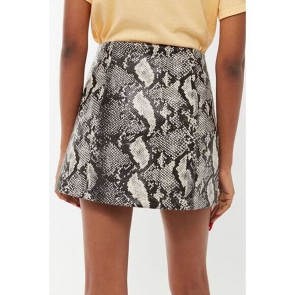 UO Siren Snake Print Button-Front Mini Skirt Medium - Picture 2 of 7